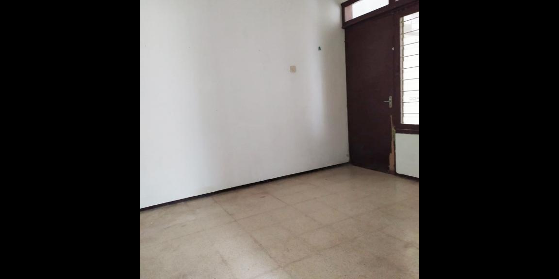 Rumah Kontrakan Dekat Tunjungan Plaza dan Stasiun Pasar Turi Kota Surabaya Rumah Kontrakan Dekat Tunjungan Plaza dan Stasiun Pasar Turi Kota Surabaya