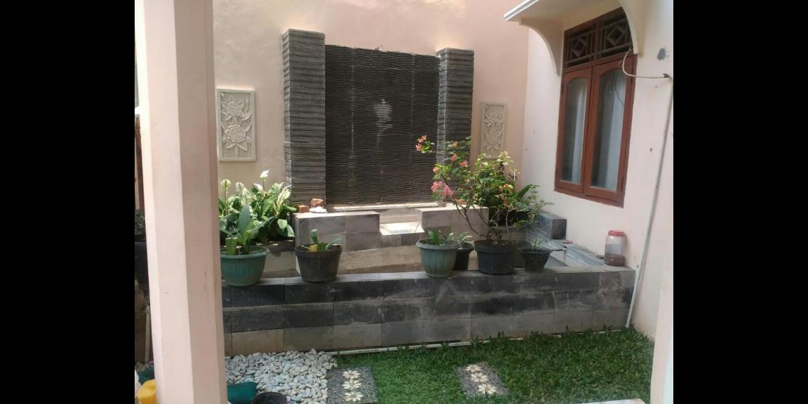 Butuh Uang Cepat!! Jual Rumah Murah 3 Lantai Bukit Sawangan Indah Butuh Uang Cepat!! Jual Rumah Murah 3 Lantai Bukit Sawangan Indah