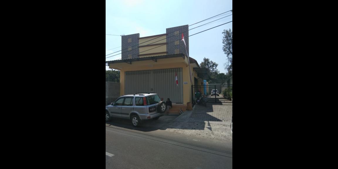 akses jalan & tampak dari jalan akses jalan & tampak dari jalan