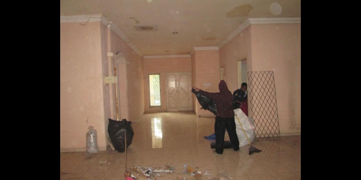 Rumah Puri Kembangan Pinggir Jalan Besar, Akses mudah kemana aja Rumah Puri Kembangan Pinggir Jalan Besar, Akses mudah kemana aja