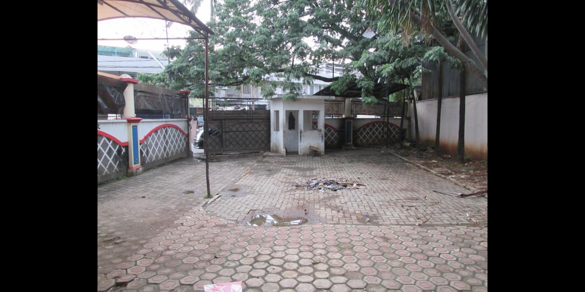 Rumah Puri Kembangan Pinggir Jalan Besar, Akses mudah kemana aja Rumah Puri Kembangan Pinggir Jalan Besar, Akses mudah kemana aja