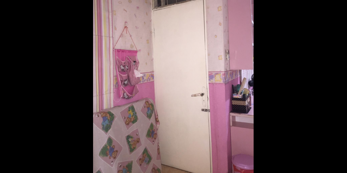 Jual Cepat Rumah Semi Furnished + Wallpaper Jual Cepat Rumah Semi Furnished + Wallpaper