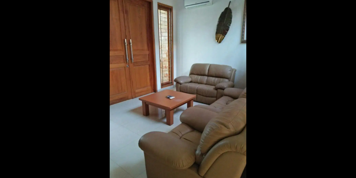 Dijual Rumah Semi Furnished Perumahan Elite The Gayungsari Surabaya Selatan Dijual Rumah Semi Furnished Perumahan Elite The Gayungsari Surabaya Selatan