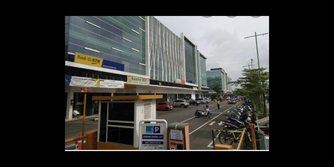 Area ruko dari depan jalan raya Area ruko dari depan jalan raya