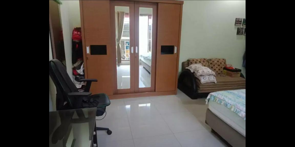 Villa / Rumah Nyaman & mewah, lokasi strategis & banyak bonus Villa / Rumah Nyaman & mewah, lokasi strategis & banyak bonus