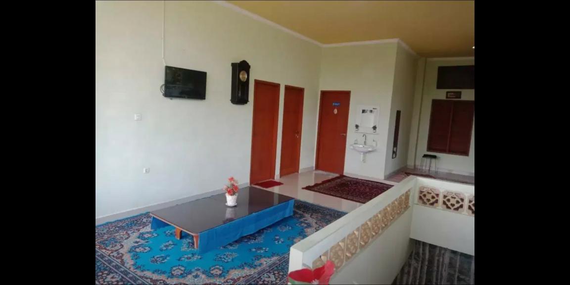 Villa / Rumah Nyaman & mewah, lokasi strategis & banyak bonus Villa / Rumah Nyaman & mewah, lokasi strategis & banyak bonus