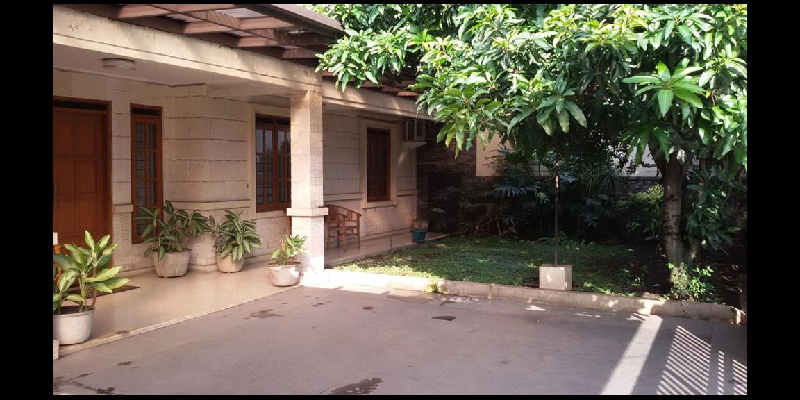 RUMAH DUA LANTAI KOTA BANDUNG RUMAH DUA LANTAI KOTA BANDUNG