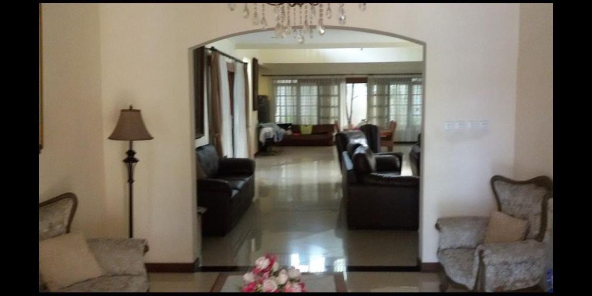 RUMAH DUA LANTAI KOTA BANDUNG RUMAH DUA LANTAI KOTA BANDUNG