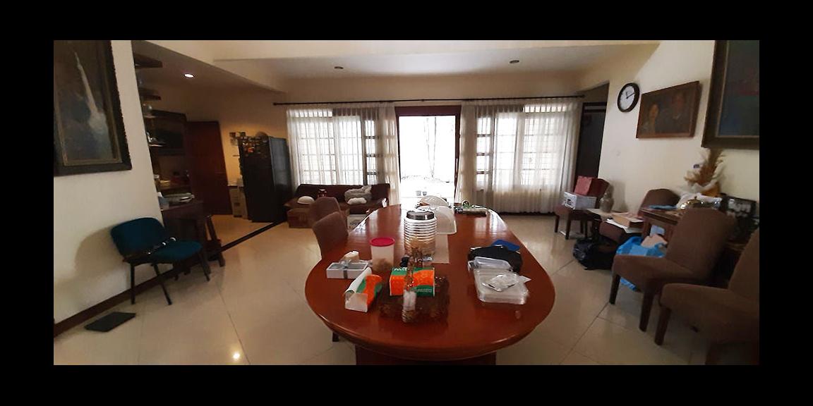 RUMAH DUA LANTAI KOTA BANDUNG RUMAH DUA LANTAI KOTA BANDUNG