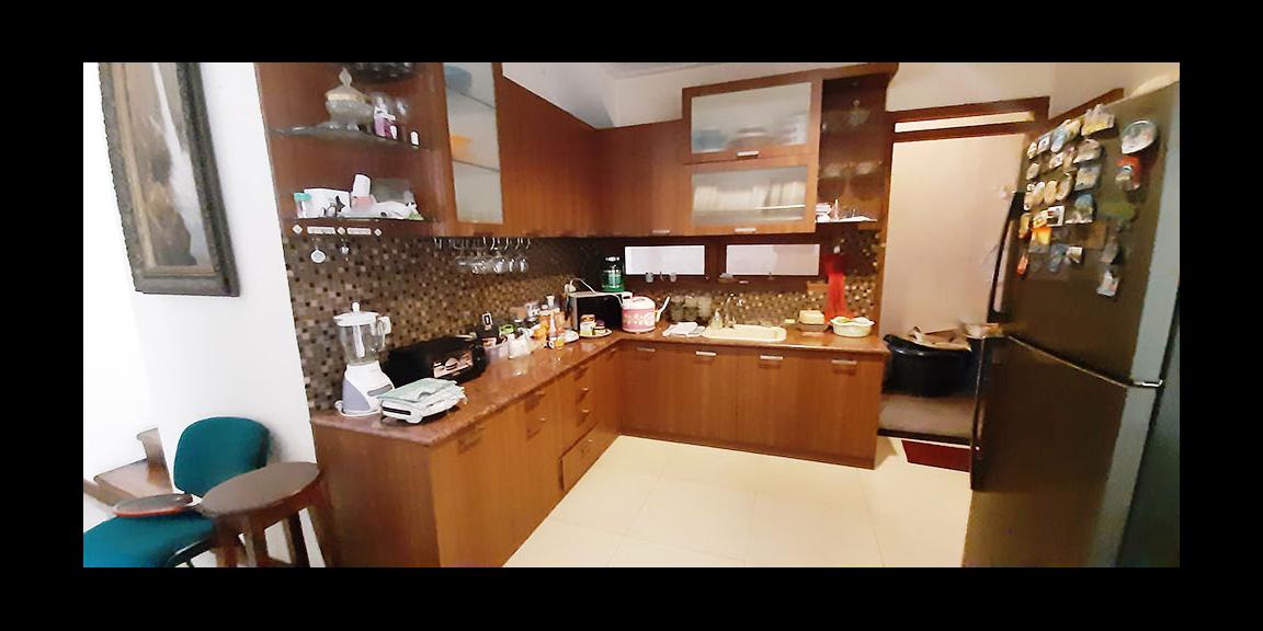 RUMAH DUA LANTAI KOTA BANDUNG RUMAH DUA LANTAI KOTA BANDUNG