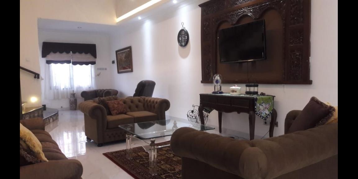 Sewa Rumah Mewah 2 Lantai Full Furnished Strategis di Kemanggisan Jakarta Barat Sewa Rumah Mewah 2 Lantai Full Furnished Strategis di Kemanggisan Jakarta Barat