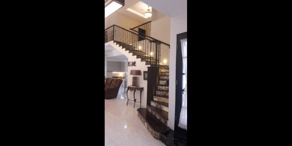 Sewa Rumah Mewah 2 Lantai Full Furnished Strategis di Kemanggisan Jakarta Barat Sewa Rumah Mewah 2 Lantai Full Furnished Strategis di Kemanggisan Jakarta Barat