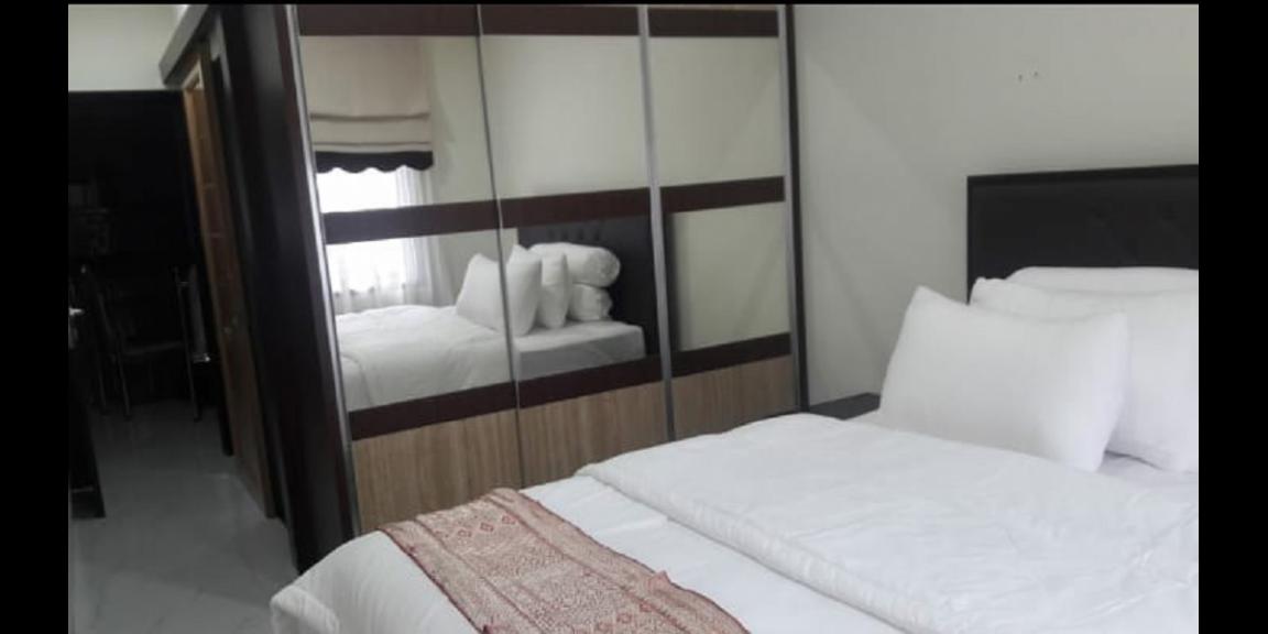 Sewa Rumah Mewah 2 Lantai Full Furnished Strategis di Kemanggisan Jakarta Barat Sewa Rumah Mewah 2 Lantai Full Furnished Strategis di Kemanggisan Jakarta Barat
