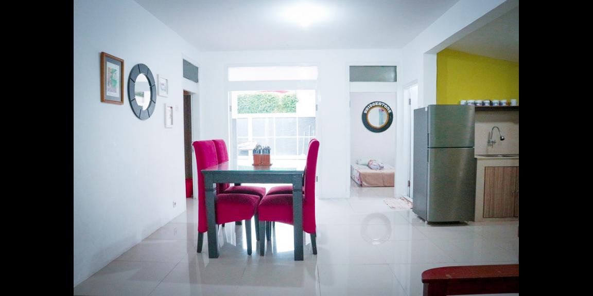 Sewa Villa di Cisarua Bogor Fasilitas Lengkap Dengan Kolam Renang Dekat Taman Safari Bogor, Kebun Teh Cisarua Sewa Villa di Cisarua Bogor Fasilitas Lengkap Dengan Kolam Renang Dekat Taman Safari Bogor, Kebun Teh Cisarua