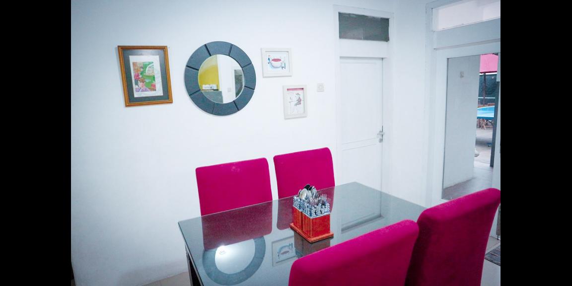 Sewa Villa di Cisarua Bogor Fasilitas Lengkap Dengan Kolam Renang Dekat Taman Safari Bogor, Kebun Teh Cisarua Sewa Villa di Cisarua Bogor Fasilitas Lengkap Dengan Kolam Renang Dekat Taman Safari Bogor, Kebun Teh Cisarua