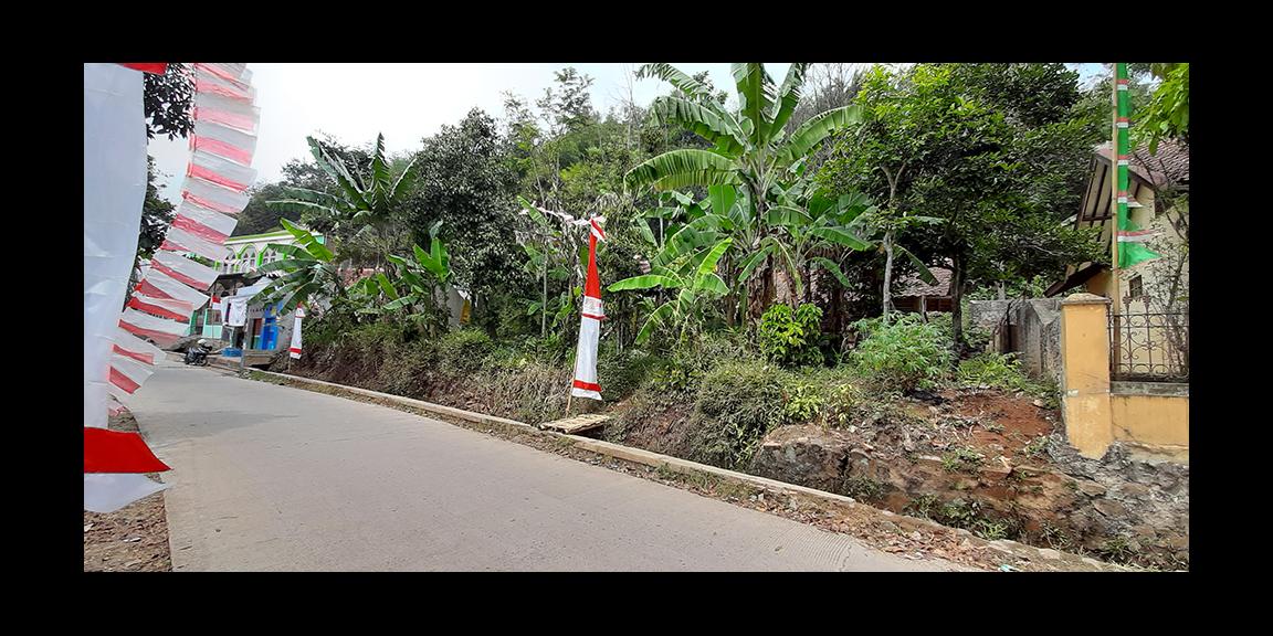 TANAH DARAT DI SOREANG KABUPATEN BANDUNG TANAH DARAT DI SOREANG KABUPATEN BANDUNG
