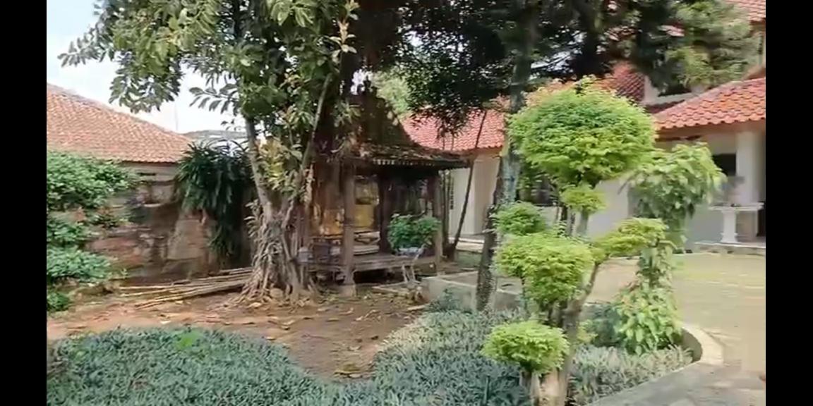 Rumah Mewah Klasik 1460mtr nego sampai deal Rumah Mewah Klasik 1460mtr nego sampai deal