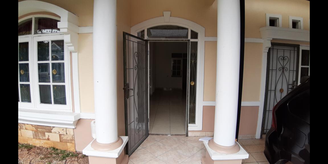 Disewakan Rumah 3 + 1 Kamar Tidur Bukit Serpong Mas Tangerang Selatan Disewakan Rumah 3 + 1 Kamar Tidur Bukit Serpong Mas Tangerang Selatan