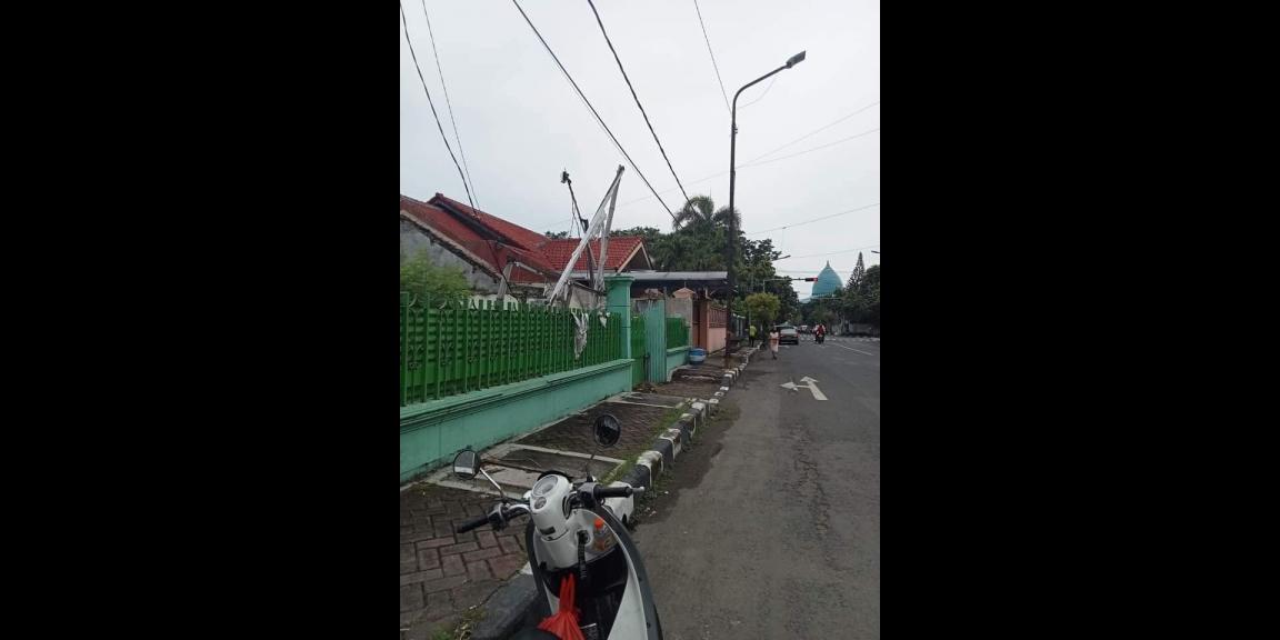 Tanah Nol Raya Gayungsari Istimewa Super Strategis Dekat Masjid Nasional Al-Akbar Surabaya Tanah Nol Raya Gayungsari Istimewa Super Strategis Dekat Masjid Nasional Al-Akbar Surabaya
