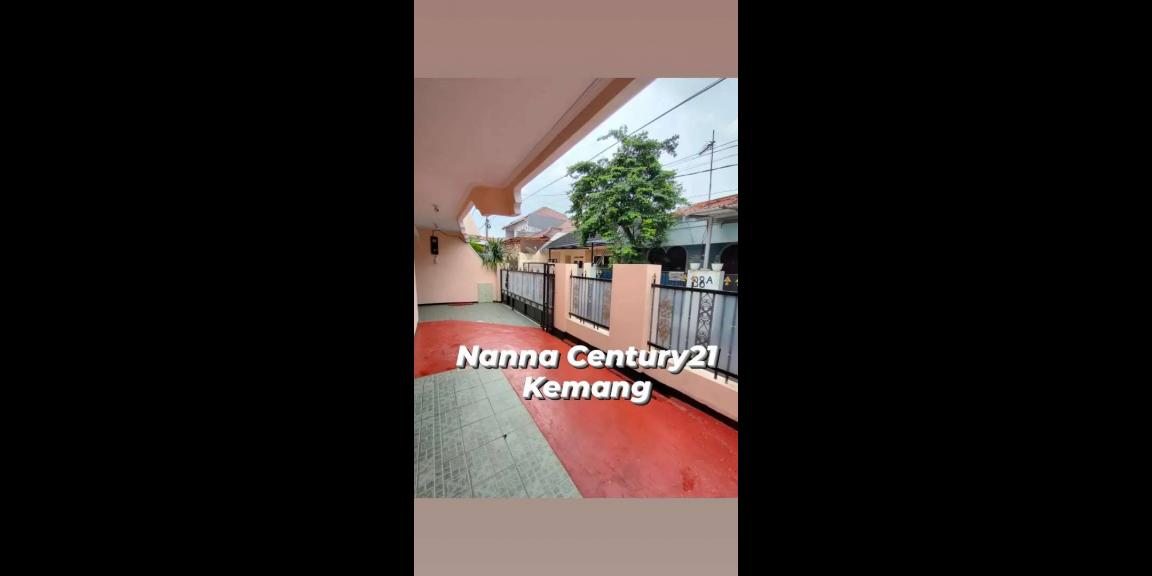Di Jual Rumah 2lantai di Tebet Barat. Di Jual Rumah 2lantai di Tebet Barat.