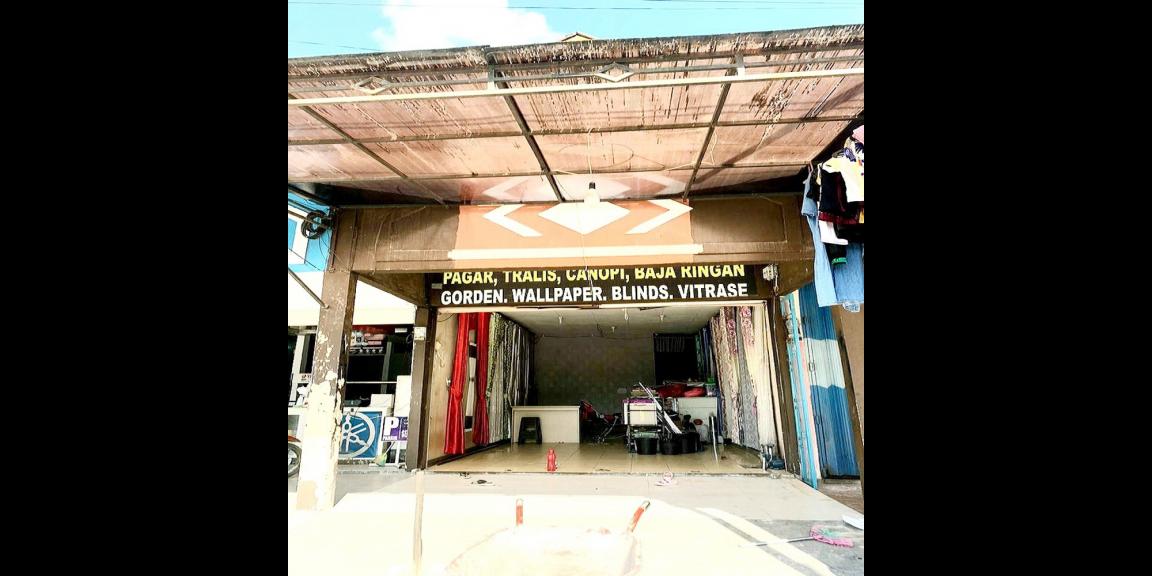 Toko Dijual di Pinggir Jalan Dekat Pasar Kahayan Palangka Raya, Bundaran Besar, RS Permata Hati, Universitas Palangka Raya Toko Dijual di Pinggir Jalan Dekat Pasar Kahayan Palangka Raya, Bundaran Besar, RS Permata Hati, Universitas Palangka Raya