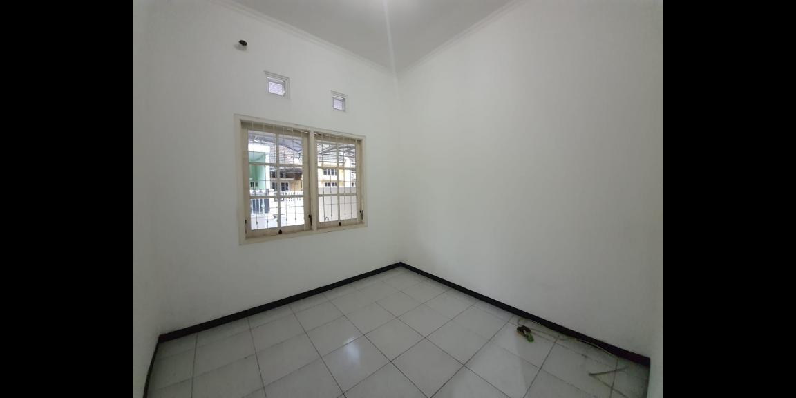 Rumah Taman Pondok Indah, Wiyung, Surabaya - Hommy & Cosy Rumah Taman Pondok Indah, Wiyung, Surabaya - Hommy & Cosy