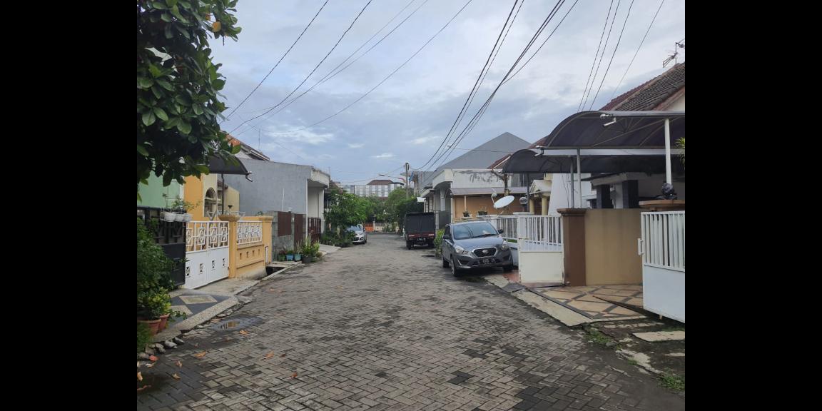 Rumah Taman Pondok Indah, Wiyung, Surabaya - Hommy & Cosy Rumah Taman Pondok Indah, Wiyung, Surabaya - Hommy & Cosy