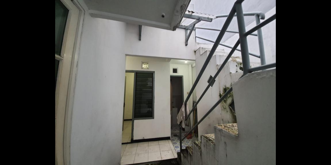 Rumah Taman Pondok Indah, Wiyung, Surabaya - Hommy & Cosy Rumah Taman Pondok Indah, Wiyung, Surabaya - Hommy & Cosy