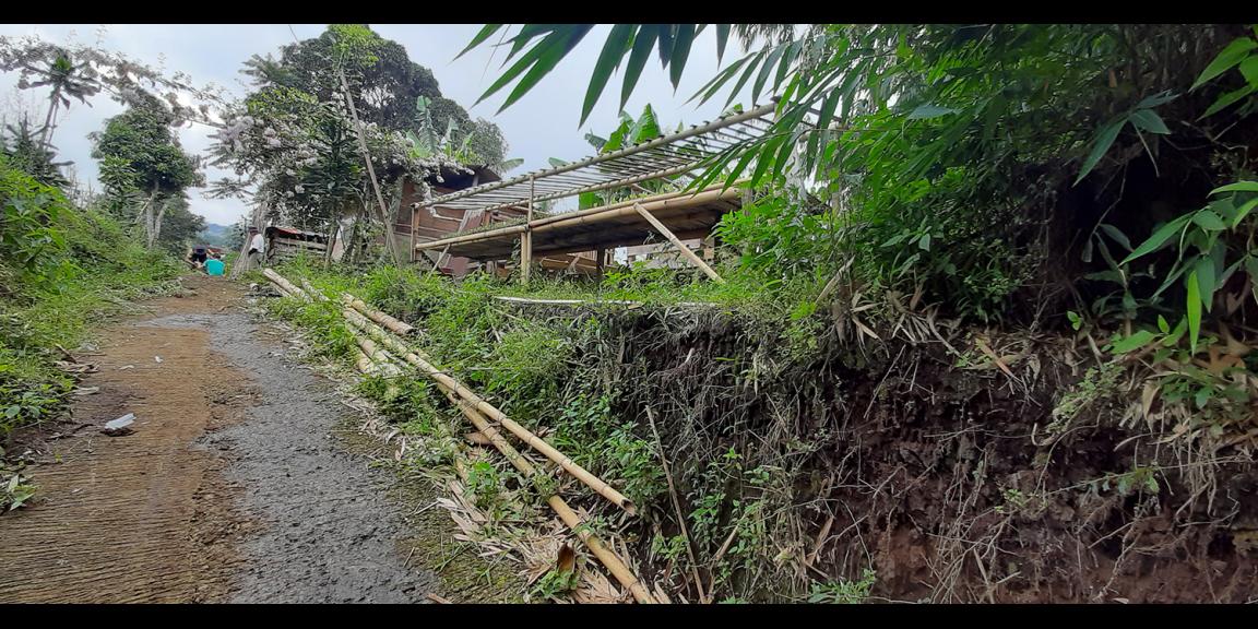 TANAH DI KAWASAN CIUMBULEUIT BANDUNG TANAH DI KAWASAN CIUMBULEUIT BANDUNG