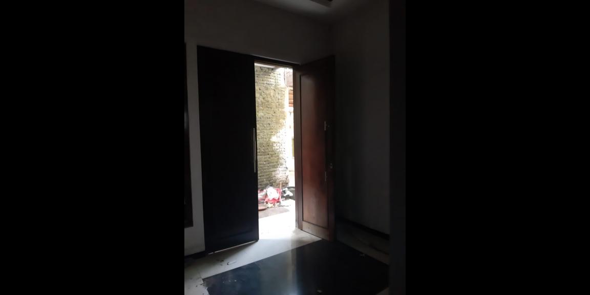 Rumah Raya Dukuh Menanggal, dekat CITO Rumah Raya Dukuh Menanggal, dekat CITO