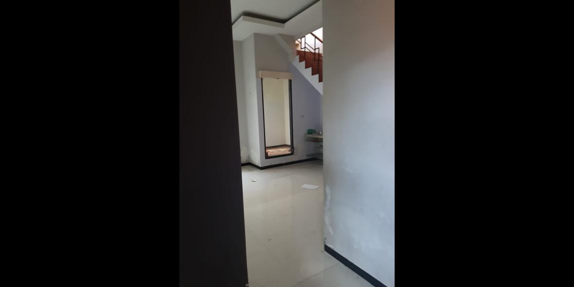 Rumah Raya Dukuh Menanggal, dekat CITO Rumah Raya Dukuh Menanggal, dekat CITO