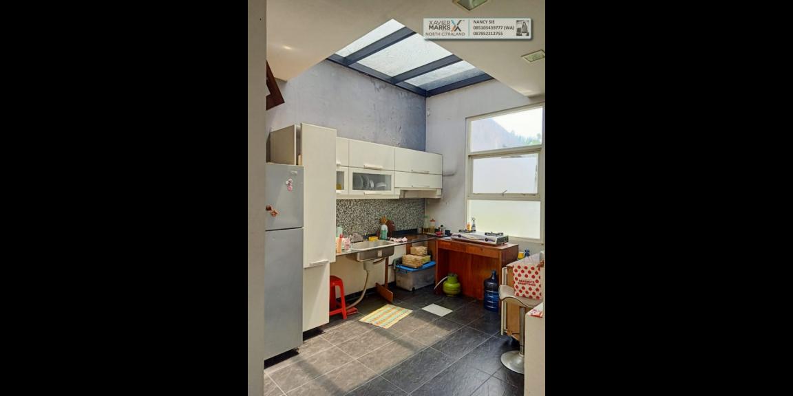 Rumah Ketintang Regency Surabaya - Wonderful and Cosy. Rumah Ketintang Regency Surabaya - Wonderful and Cosy.