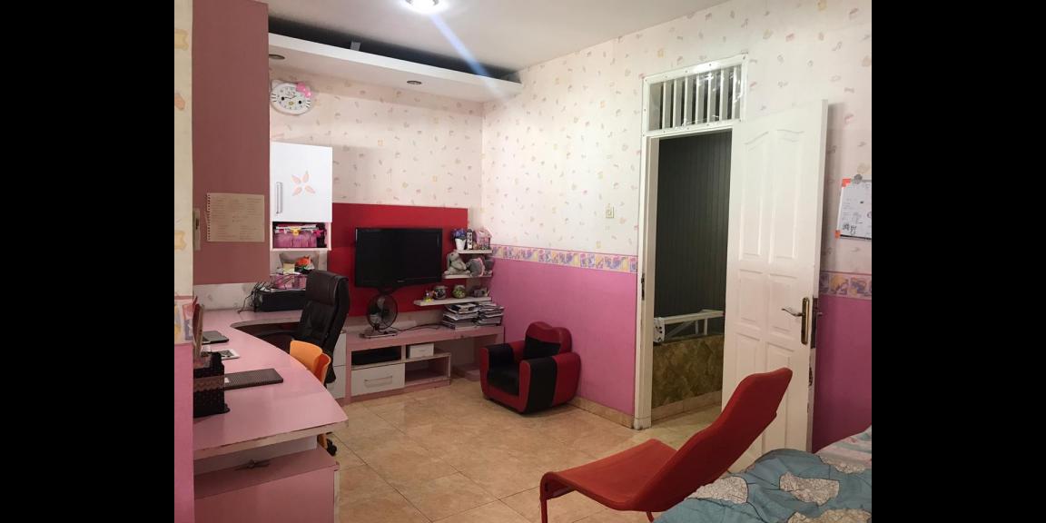 Jual Cepat Rumah Semi Furnished + Wallpaper Jual Cepat Rumah Semi Furnished + Wallpaper