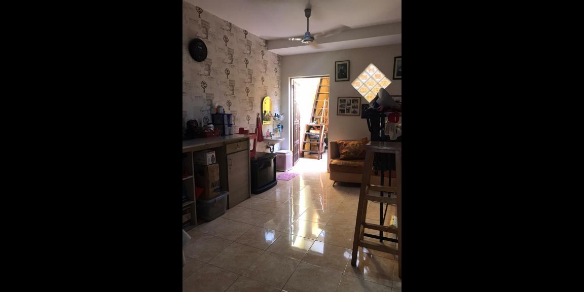 Jual Cepat Rumah Semi Furnished + Wallpaper Jual Cepat Rumah Semi Furnished + Wallpaper