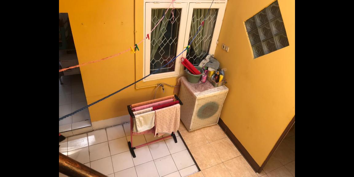 Jual Cepat Rumah Semi Furnished + Wallpaper Jual Cepat Rumah Semi Furnished + Wallpaper