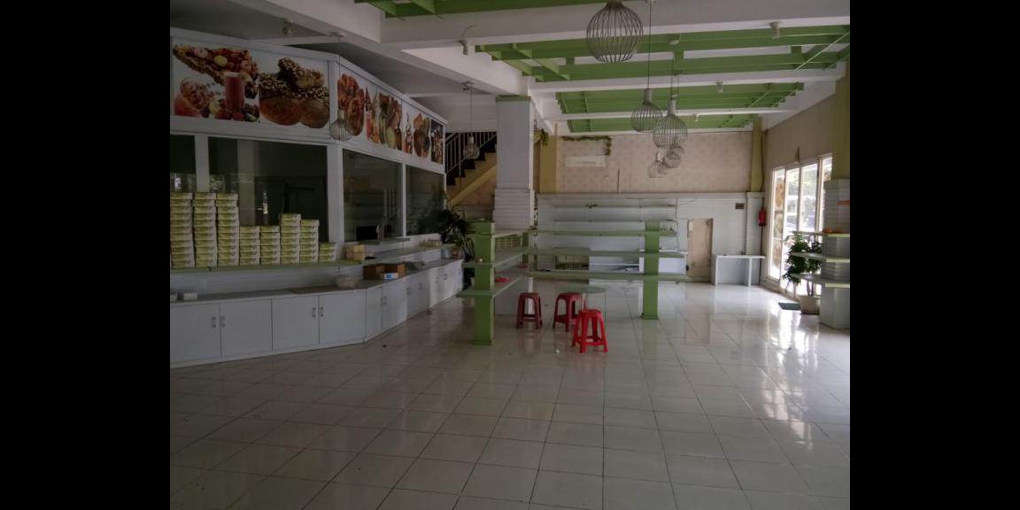 Ruko Pasar Modern Puncak Permai, Surabaya - Prime Location, Hdp Jalan. Ruko Pasar Modern Puncak Permai, Surabaya - Prime Location, Hdp Jalan.