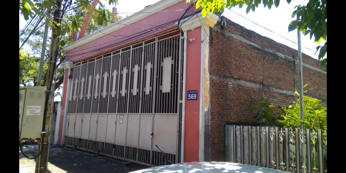 DISEWAKAN Bangunan Kantor di daerah Kenjeran, di tengah kota Surabaya. DISEWAKAN Bangunan Kantor di daerah Kenjeran, di tengah kota Surabaya.