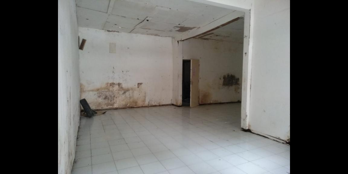 Rumah di Penjaringan Sari, Rungkut, Surabaya ~ 481m², SHM, Renovasi diperlukan. Rumah di Penjaringan Sari, Rungkut, Surabaya ~ 481m², SHM, Renovasi diperlukan.
