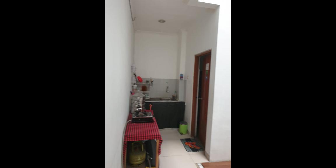 DIJUAL CEPAT BULAN INI RUKO 3 LANTAI LOKASI STRATEGIS DIJUAL CEPAT BULAN INI RUKO 3 LANTAI LOKASI STRATEGIS