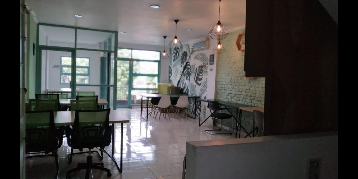 DIJUAL CEPAT BULAN INI RUKO 3 LANTAI LOKASI STRATEGIS DIJUAL CEPAT BULAN INI RUKO 3 LANTAI LOKASI STRATEGIS