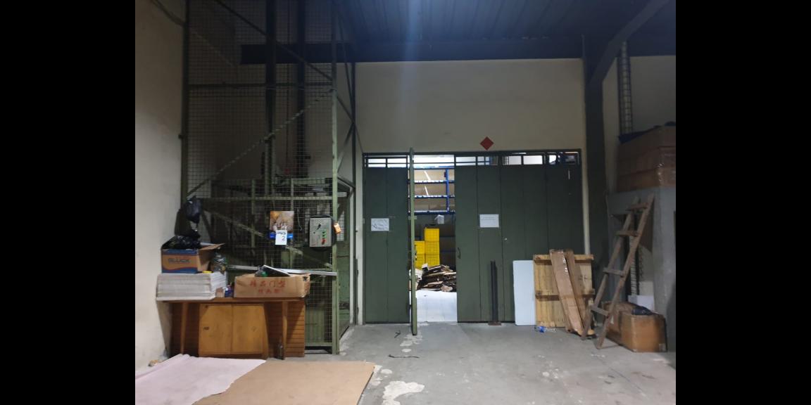 disewakan pergudangan / ruko gandeng gudang + kantor , PIK, Jakarta Utara disewakan pergudangan / ruko gandeng gudang + kantor , PIK, Jakarta Utara