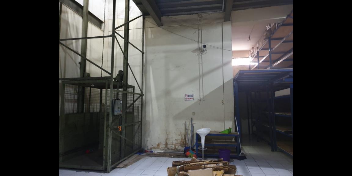 disewakan pergudangan / ruko gandeng gudang + kantor , PIK, Jakarta Utara disewakan pergudangan / ruko gandeng gudang + kantor , PIK, Jakarta Utara
