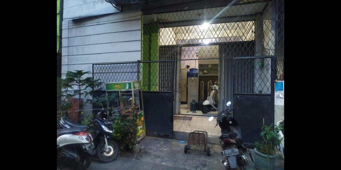 Dijual Rumah 4 Lantai Dikawasan Tambora. Dijual Rumah 4 Lantai Dikawasan Tambora.
