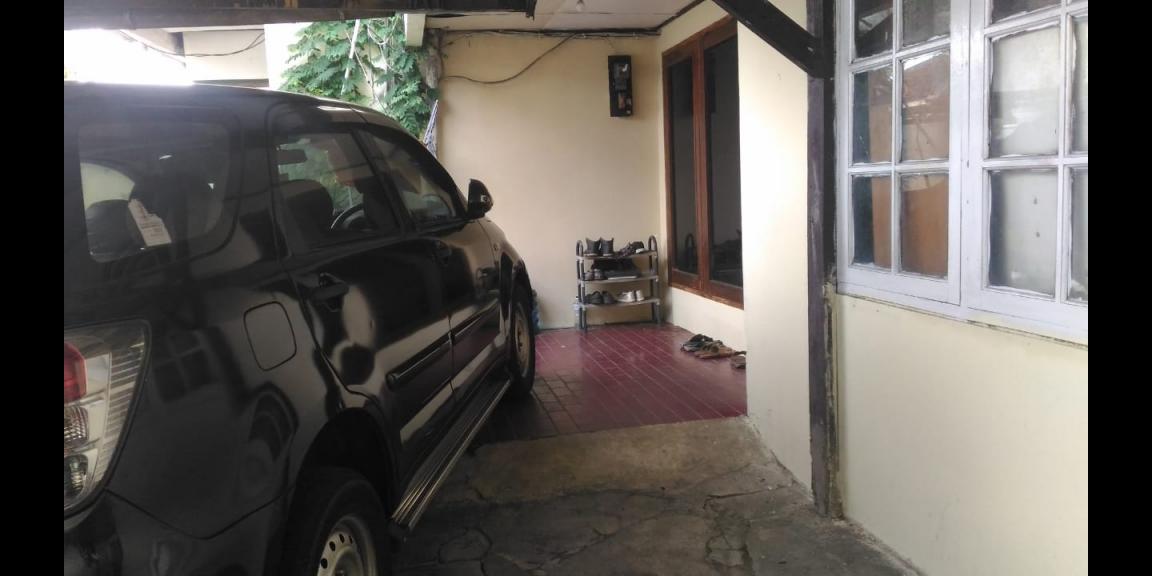 Hanya 700 meter ke Jalan Mampang Prapatan Raya Hanya 700 meter ke Jalan Mampang Prapatan Raya