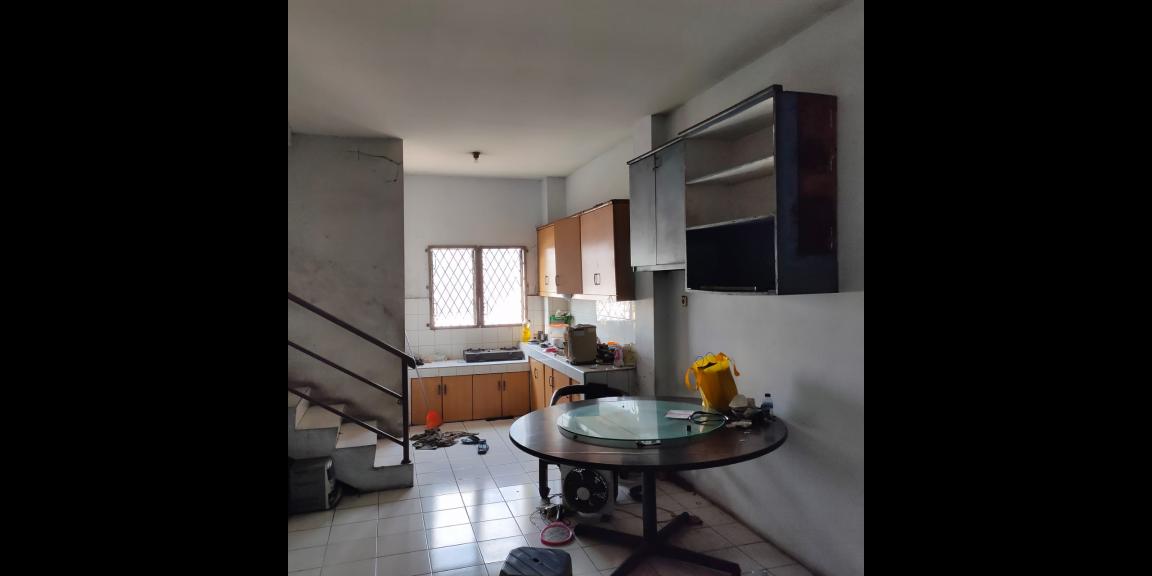 Dijual Ruko 3lantai dilokasi strategis Tubagus Angke. Dijual Ruko 3lantai dilokasi strategis Tubagus Angke.