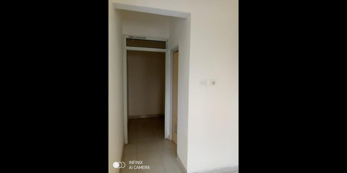 Dipasarkan Rumah 2 Lantai Siap Huni dan Strategis Dipasarkan Rumah 2 Lantai Siap Huni dan Strategis