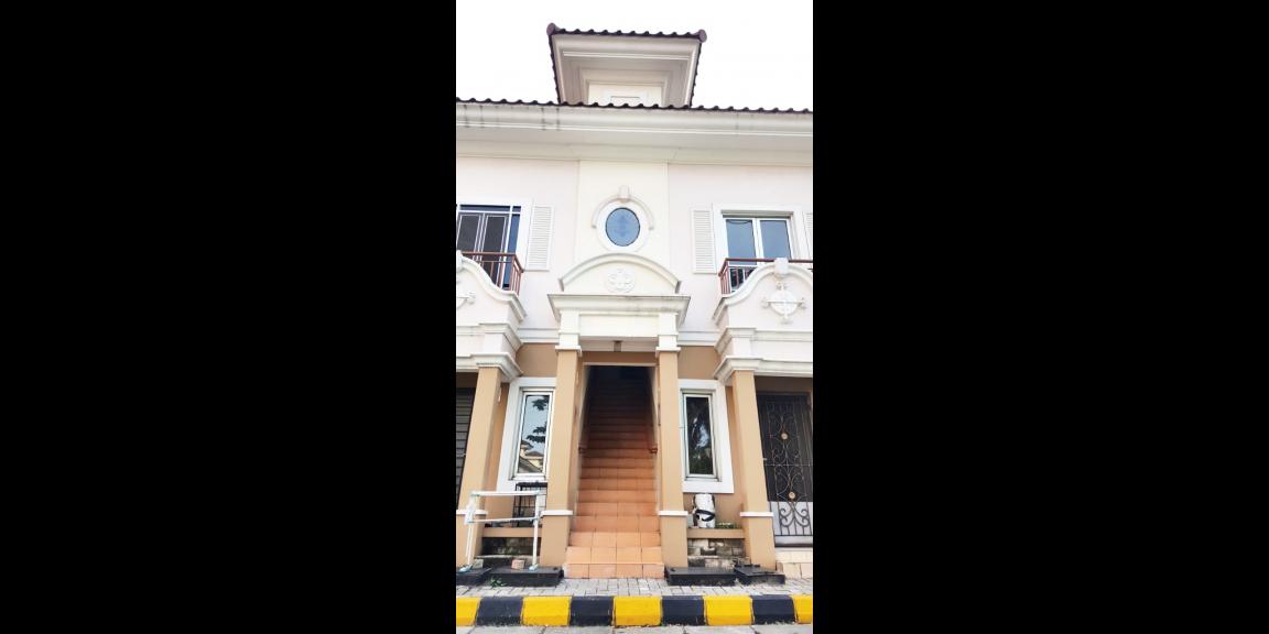 DISEWAKAN TOWN HOUSE CITY RESORT MIAMI BAG CENGKARENG DISEWAKAN TOWN HOUSE CITY RESORT MIAMI BAG CENGKARENG