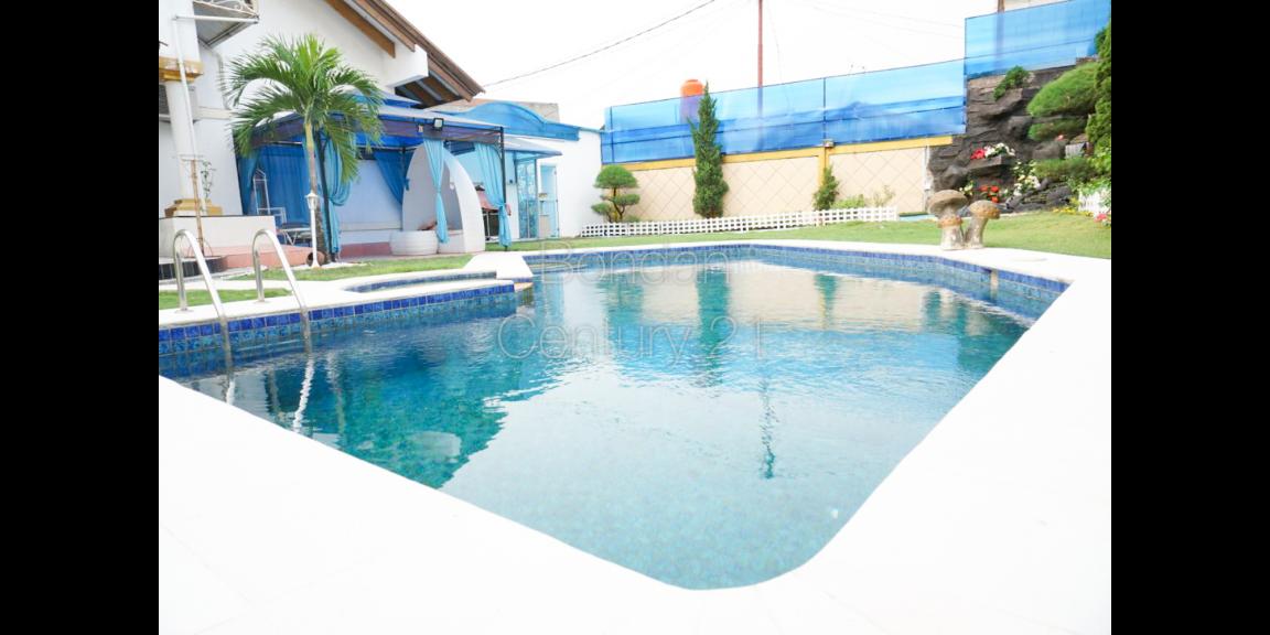 Rumah Cantik, Mewah di Lebak Bulus Rumah Cantik, Mewah di Lebak Bulus