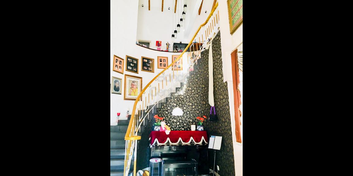 Rumah Cantik, Mewah di Lebak Bulus Rumah Cantik, Mewah di Lebak Bulus