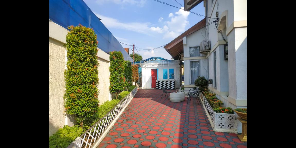 Rumah Cantik, Mewah di Lebak Bulus Rumah Cantik, Mewah di Lebak Bulus